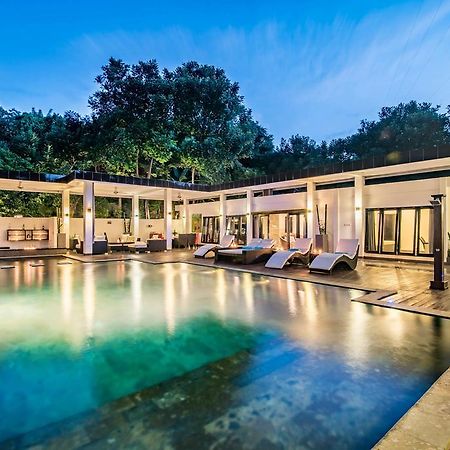 Stunning Villa Lily โลวินา ภายนอก รูปภาพ