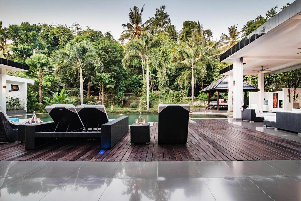 Stunning Villa Lily โลวินา ภายนอก รูปภาพ