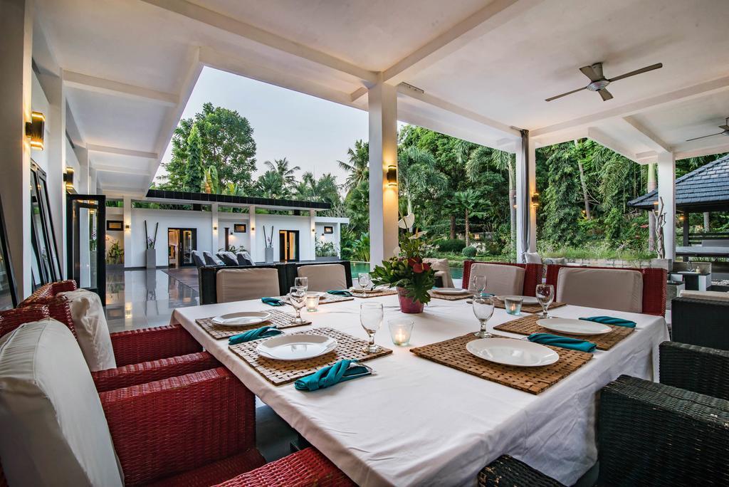Stunning Villa Lily โลวินา ภายนอก รูปภาพ