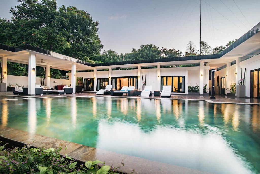 Stunning Villa Lily โลวินา ภายนอก รูปภาพ