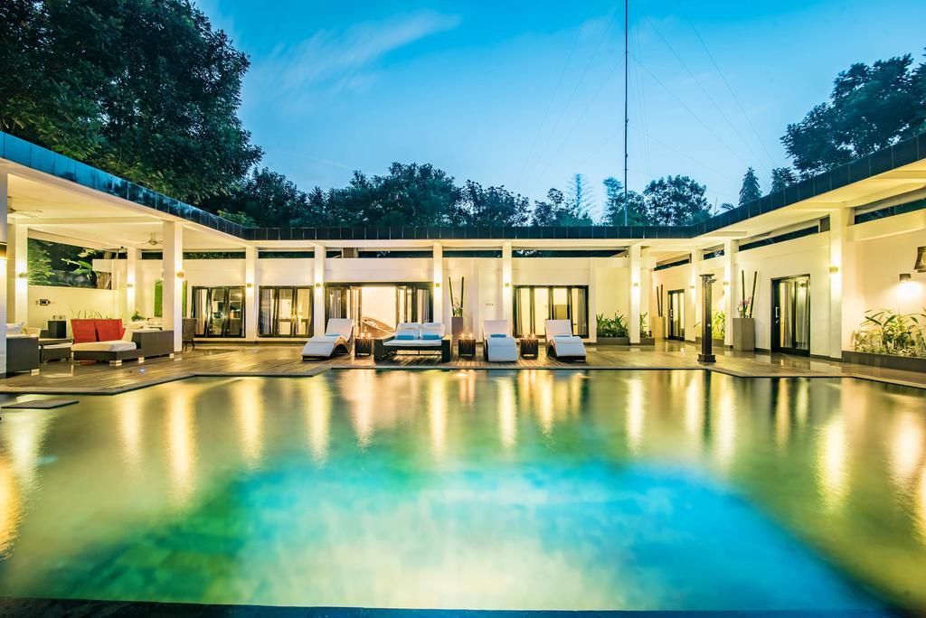 Stunning Villa Lily โลวินา ภายนอก รูปภาพ